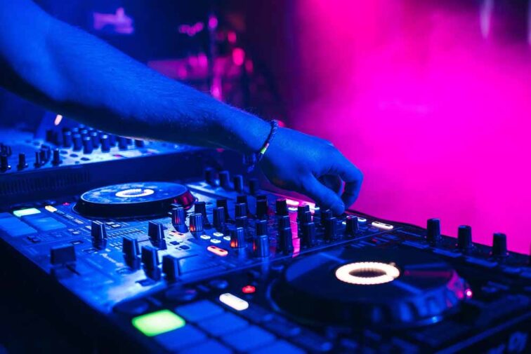 dj-1